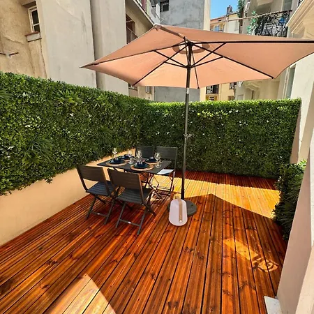 Luxury With Private Terrace In בית נופש
