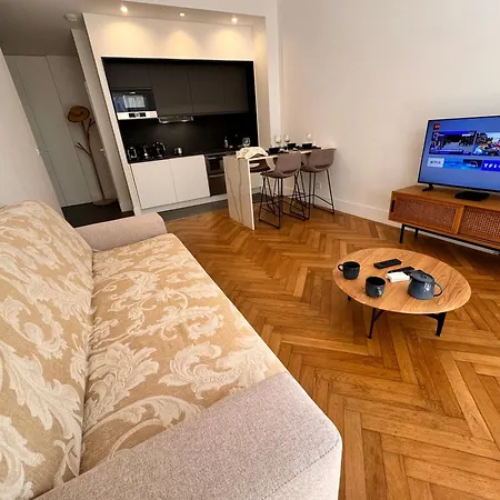 בית נופש Luxury With Private Terrace In *